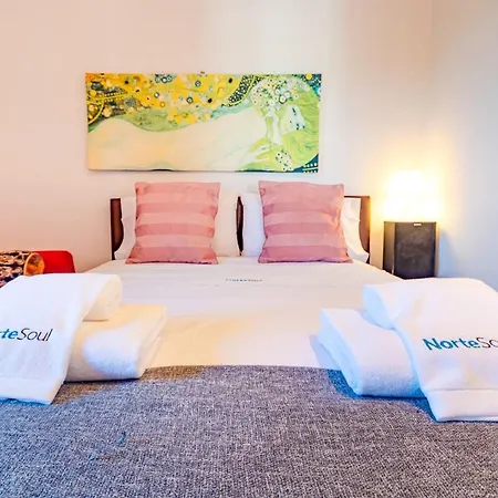 Nortesoul Miramar, 3-bedroom, Swimming Pool, Garage Apartament Gulpilhares