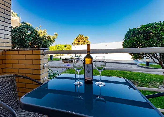 Nortesoul Miramar, 3-bedroom, Swimming Pool, Garage * Gulpilhares