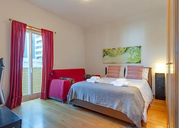 Appartamento Nortesoul Miramar, 3-bedroom, Swimming Pool, Garage Gulpilhares